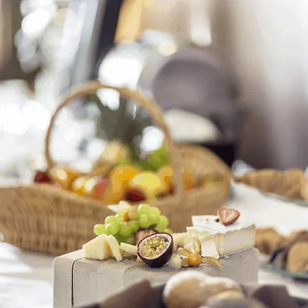 Ganter & Restaurant Mohren Szálloda 3*