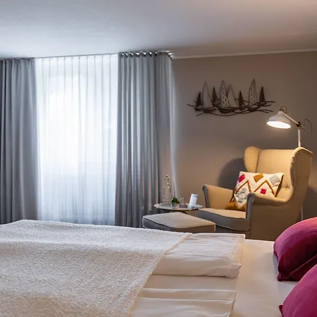 Ganter & Restaurant Mohren Szálloda 3*